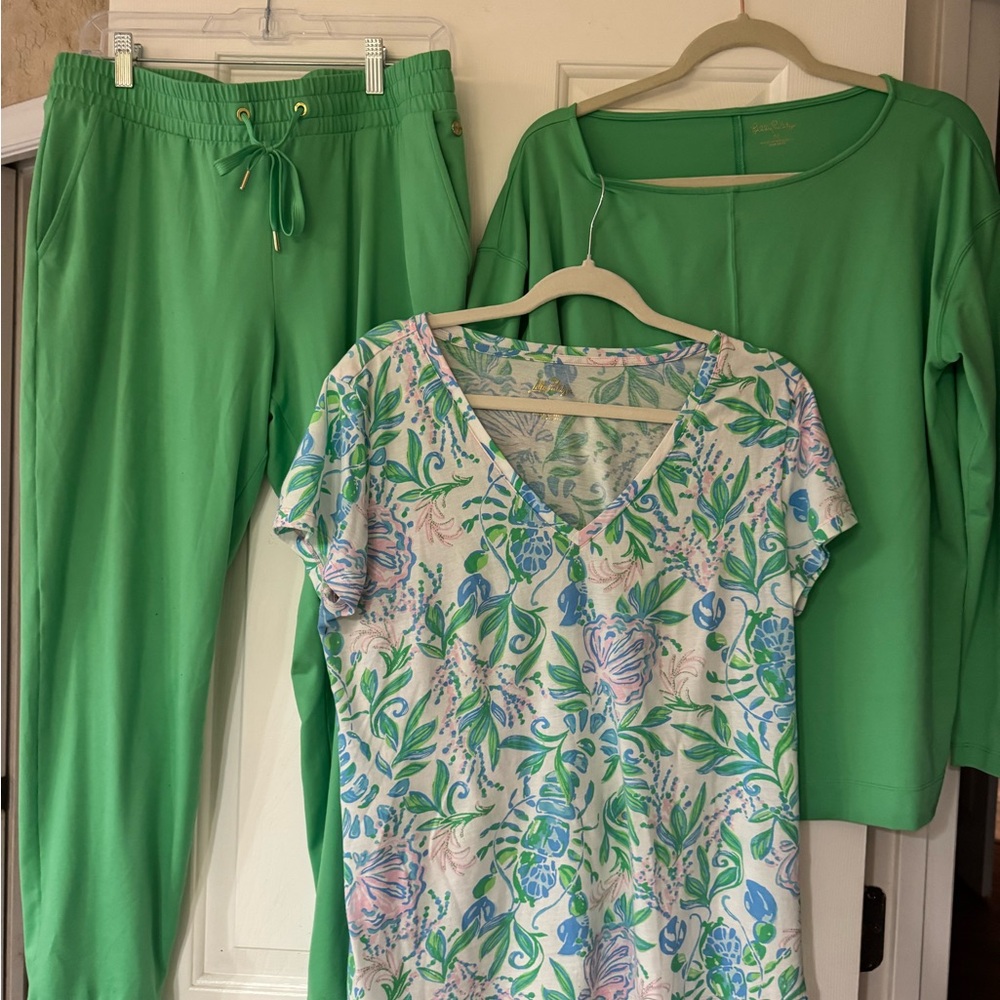 Lilly Pulitzer Green Set and t shirt size medium